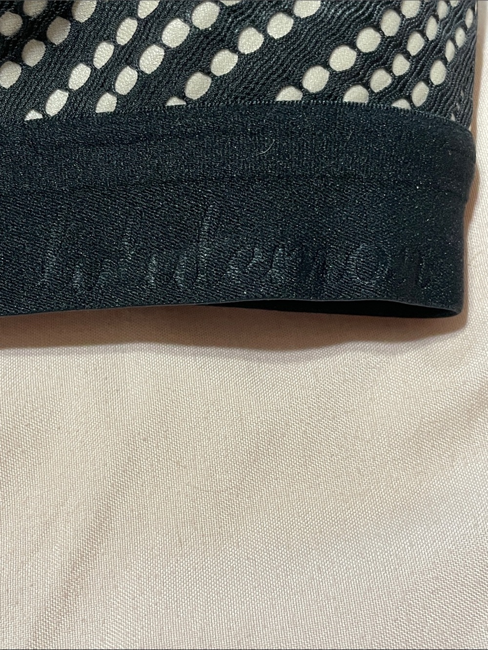 Lululemon Awake To Lace Bra 32D Black Beige V-Neck Mesh Hook-and-Eye Closure - Picture 4 of 7
